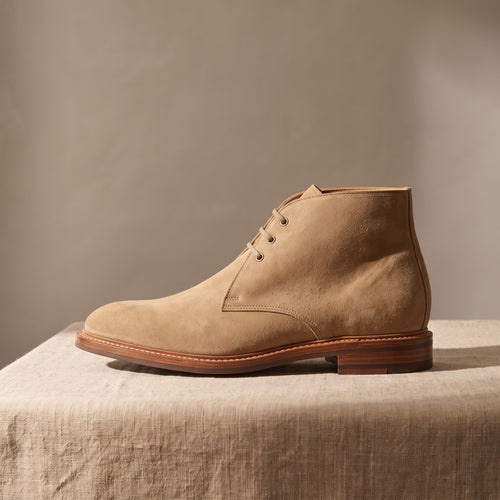 Farleigh Chukka, boční profil